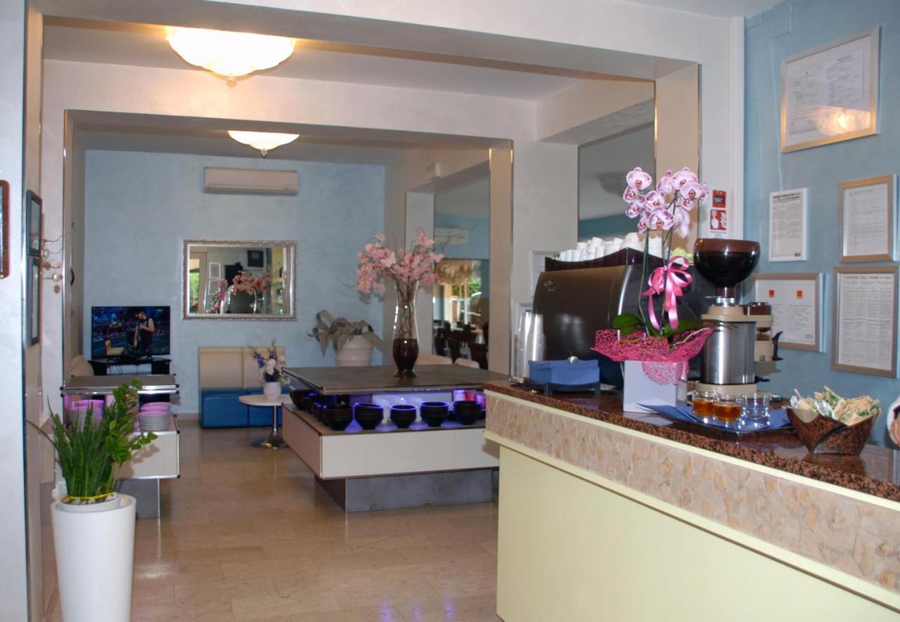 Albergo Villa Miraggio Rimini Exteriör bild