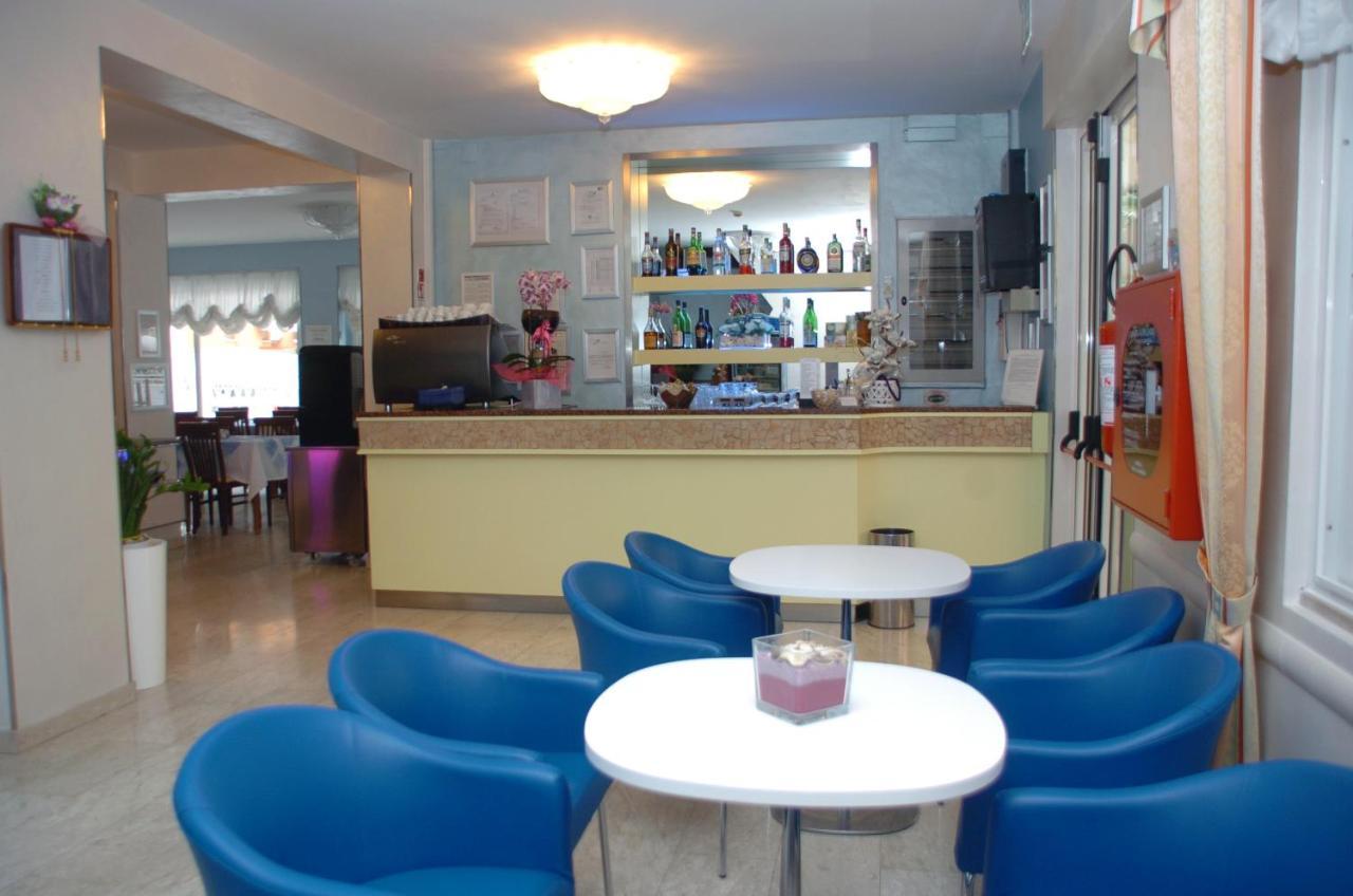 Albergo Villa Miraggio Rimini Exteriör bild