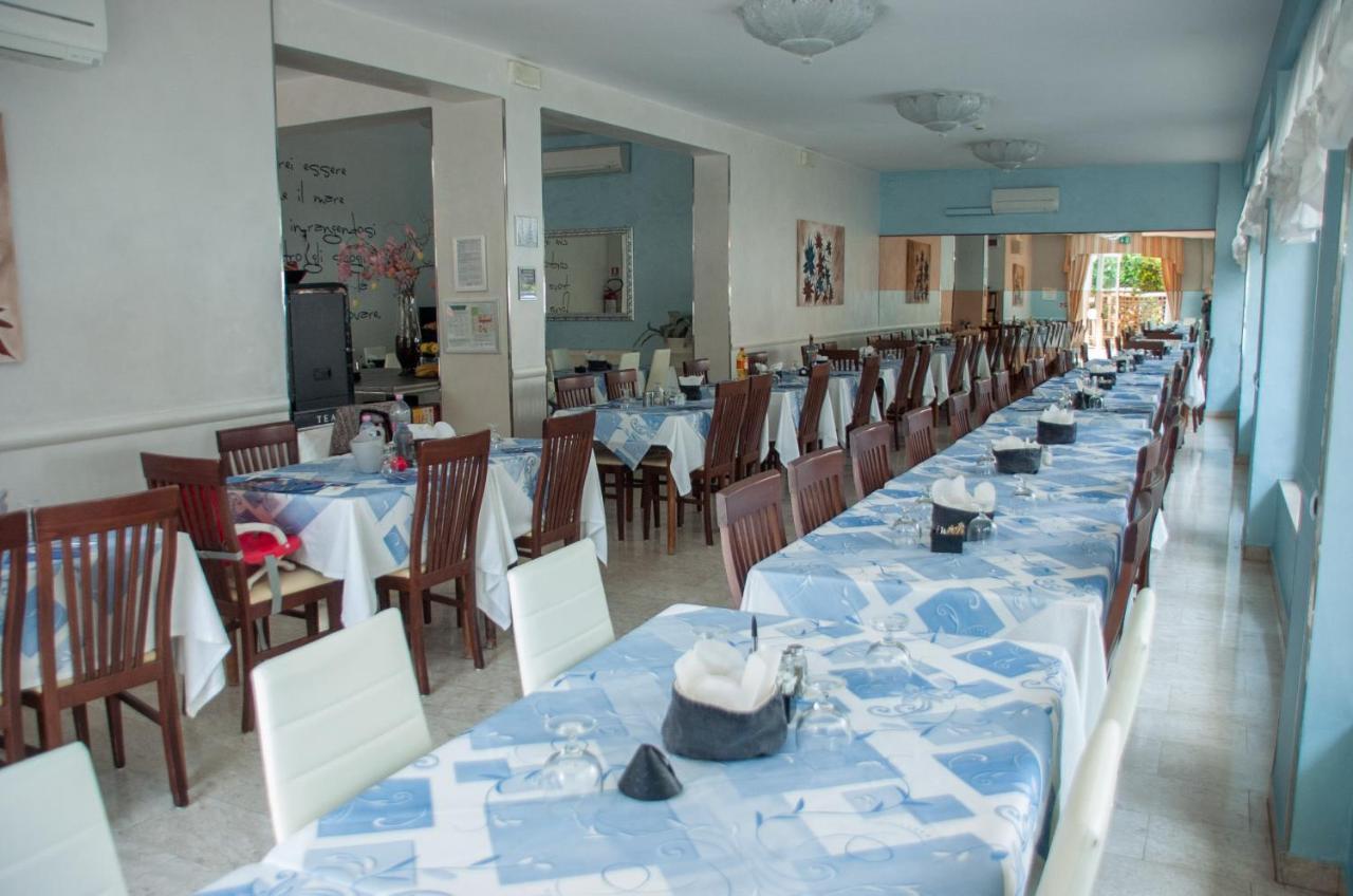 Albergo Villa Miraggio Rimini Exteriör bild